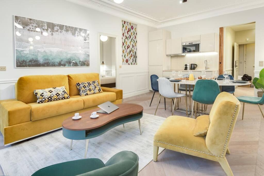 Apartmán Bright And Gorgeous Flat In The Heart Of Paříž Exteriér fotografie