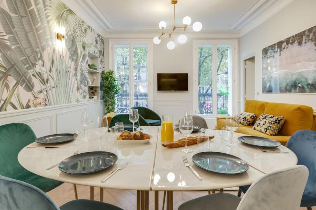 Apartmán Bright And Gorgeous Flat In The Heart Of Paříž Exteriér fotografie